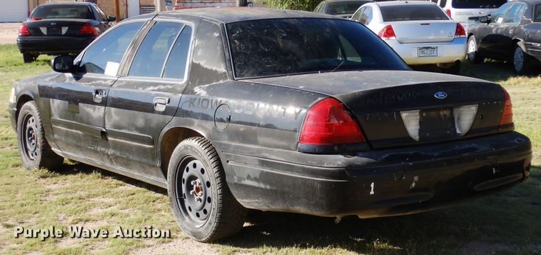image for item DR1200 2006 Ford Crown Victoria Police Interceptor