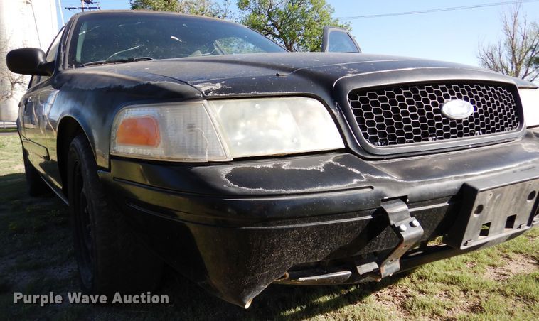 image for item DR1200 2006 Ford Crown Victoria Police Interceptor