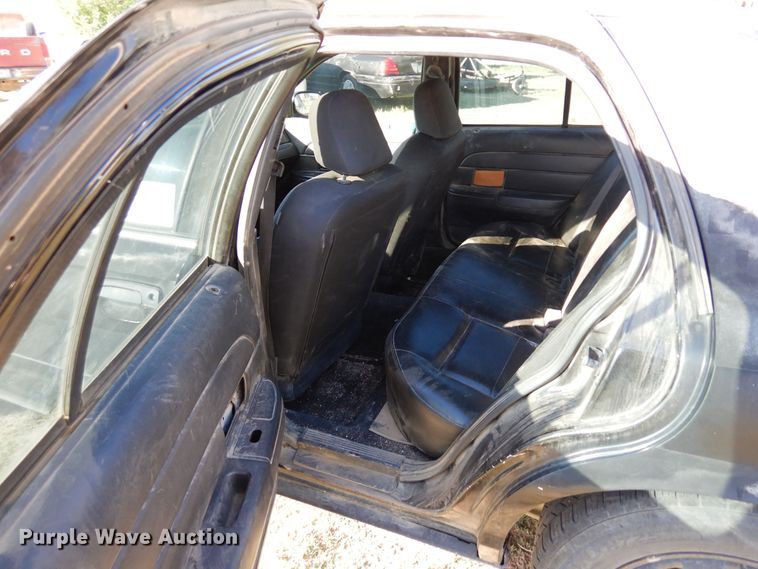 image for item DR1201 2006 Ford Crown Victoria Police Interceptor