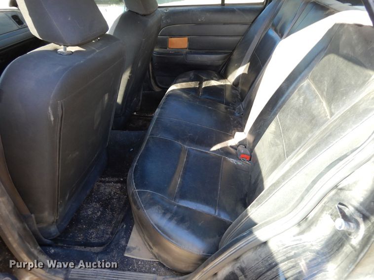 image for item DR1201 2006 Ford Crown Victoria Police Interceptor