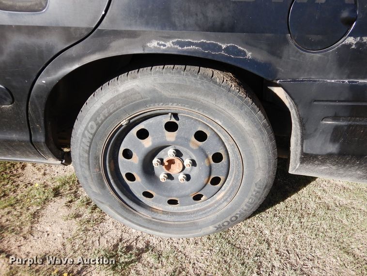 image for item DR1201 2006 Ford Crown Victoria Police Interceptor