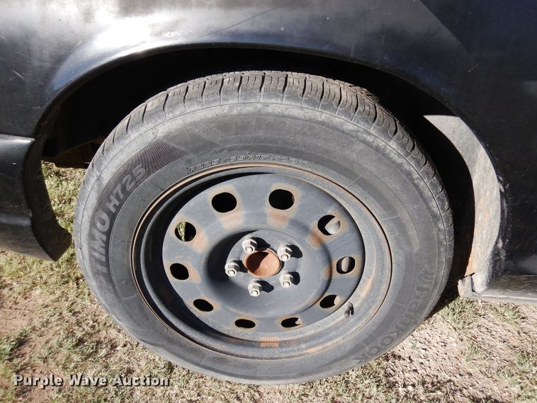 image for item DR1201 2006 Ford Crown Victoria Police Interceptor