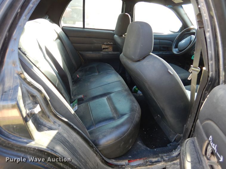 image for item DR1203 2007 Ford Crown Victoria Police Interceptor