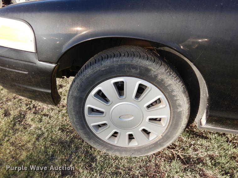 image for item DR1203 2007 Ford Crown Victoria Police Interceptor