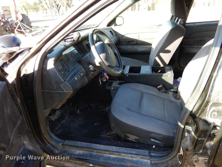image for item DR1205 2006 Ford Crown Victoria Police Interceptor