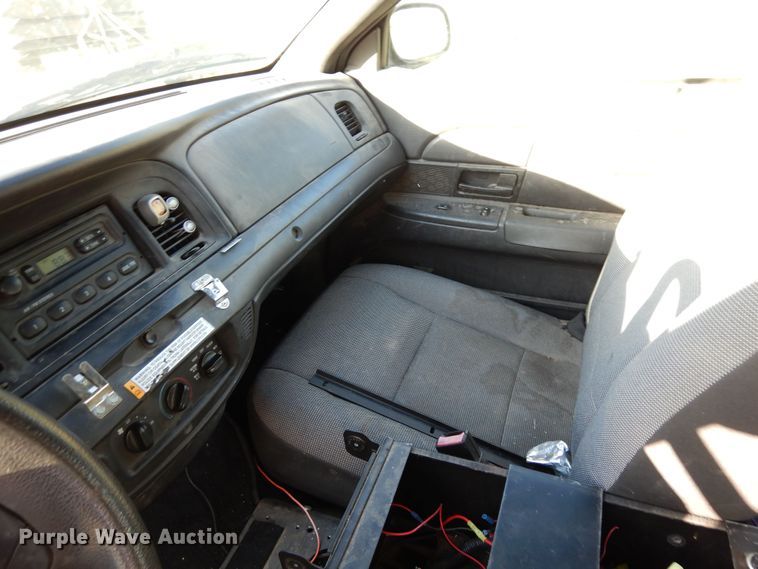 image for item DR1205 2006 Ford Crown Victoria Police Interceptor