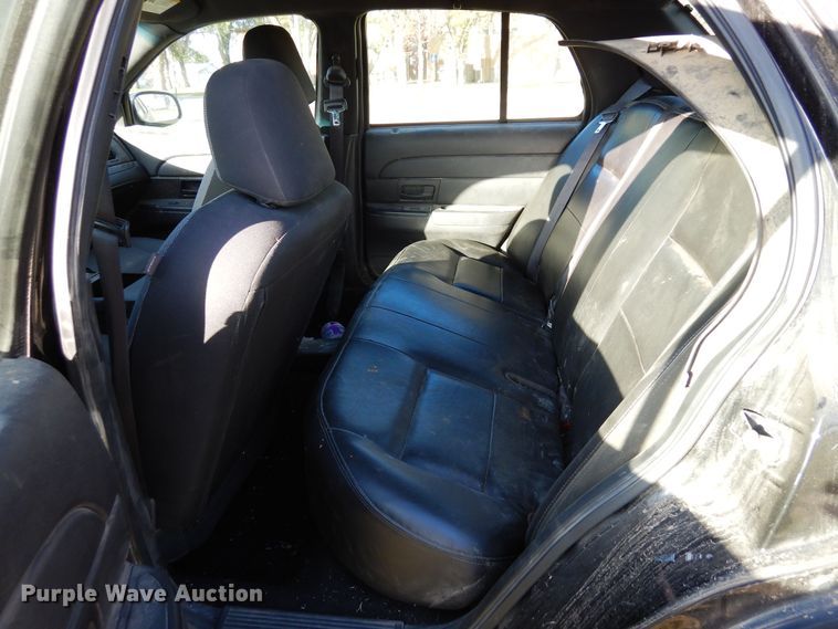 image for item DR1205 2006 Ford Crown Victoria Police Interceptor