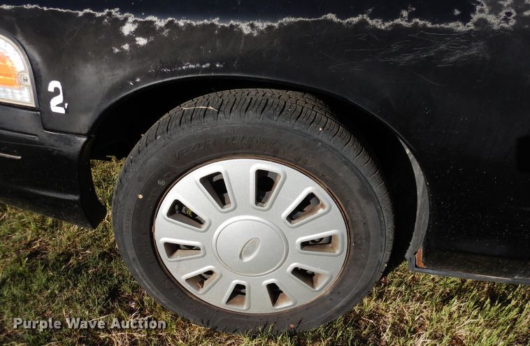 image for item DR1205 2006 Ford Crown Victoria Police Interceptor