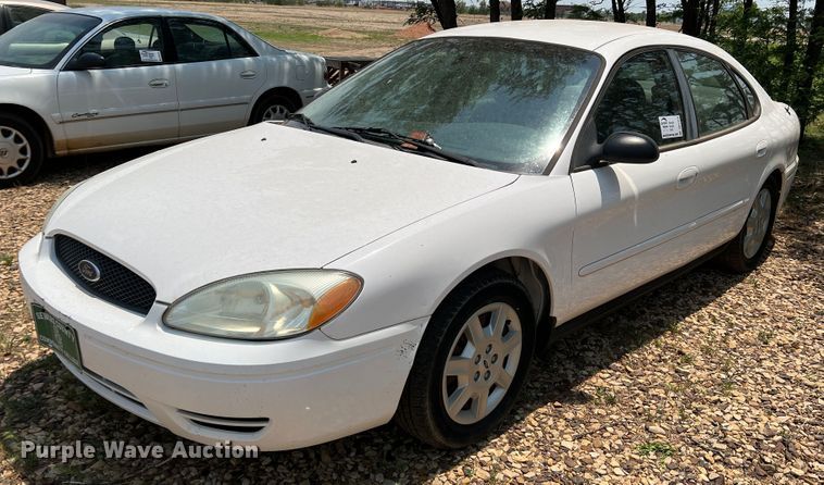 image for item DR1414 2005 Ford Taurus