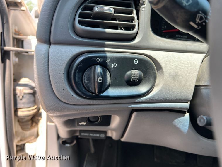 image for item DR1414 2005 Ford Taurus