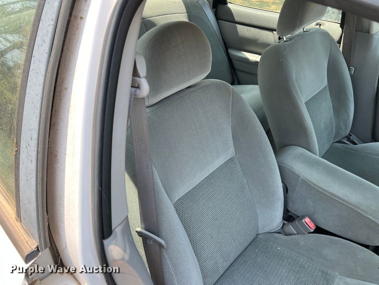 image for item DR1414 2005 Ford Taurus