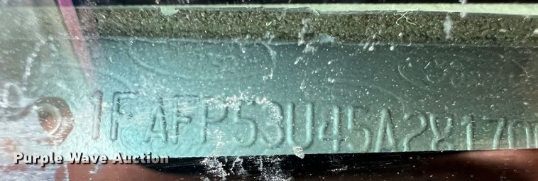 image for item DR1414 2005 Ford Taurus