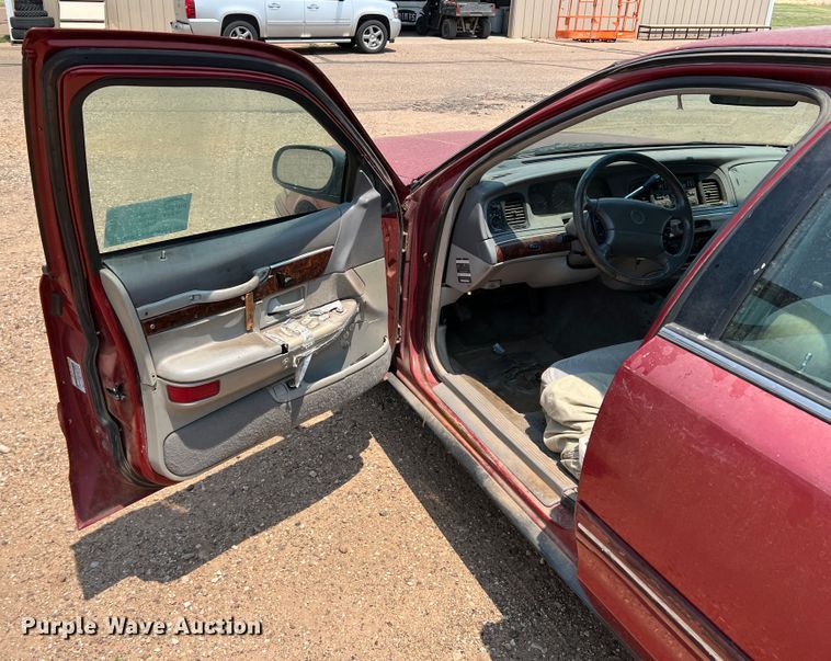 image for item DR1415 1997 Mercury Grand Marquis