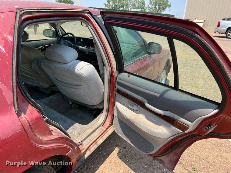 image for item DR1415 1997 Mercury Grand Marquis