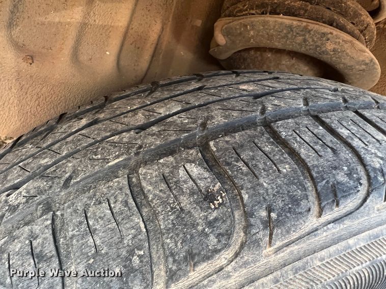 image for item DR1416 2000 Buick Century