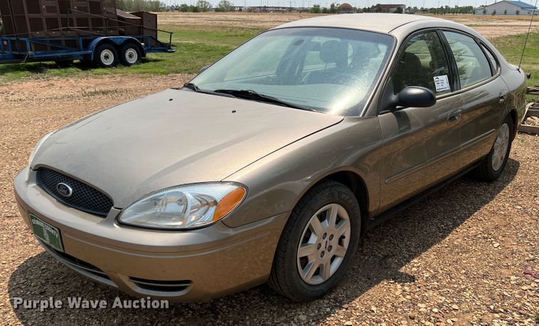 image for item DR1417 2007 Ford Taurus