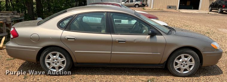 image for item DR1417 2007 Ford Taurus