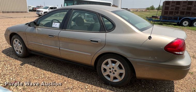 image for item DR1417 2007 Ford Taurus