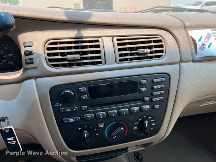 image for item DR1417 2007 Ford Taurus