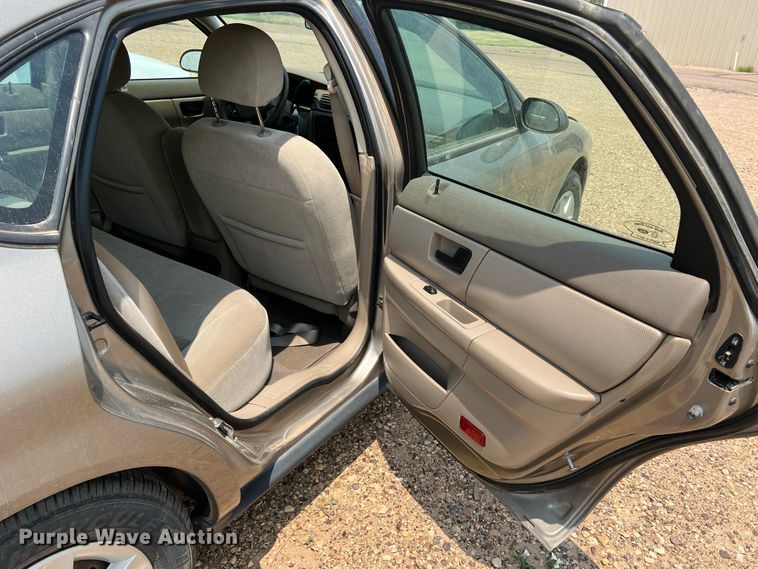 image for item DR1417 2007 Ford Taurus