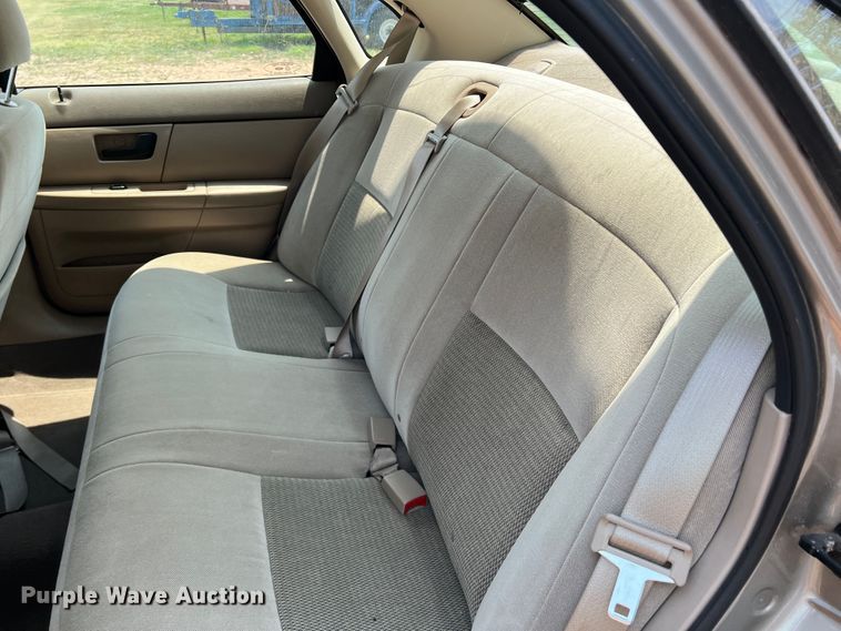 image for item DR1417 2007 Ford Taurus