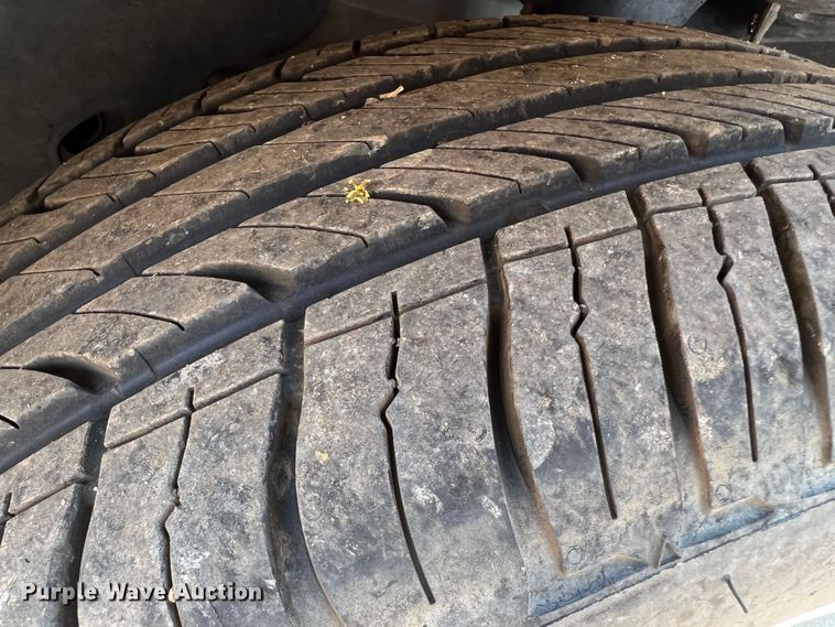 image for item DR1417 2007 Ford Taurus