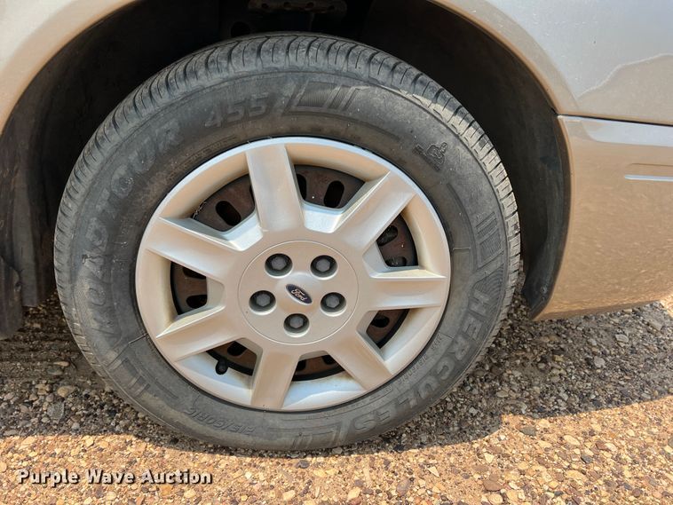 image for item DR1417 2007 Ford Taurus