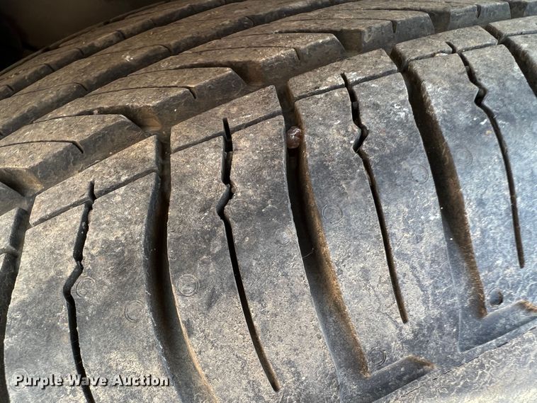 image for item DR1417 2007 Ford Taurus