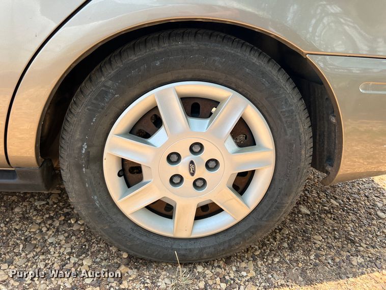 image for item DR1417 2007 Ford Taurus