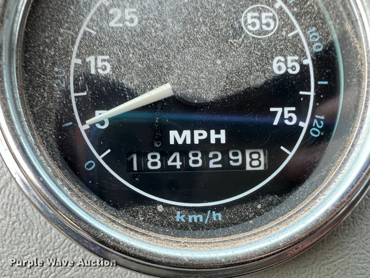 image for item DR1418 1993 Ford LTL9000  semi truck