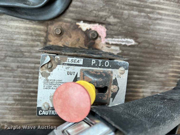 image for item DR1418 1993 Ford LTL9000  semi truck