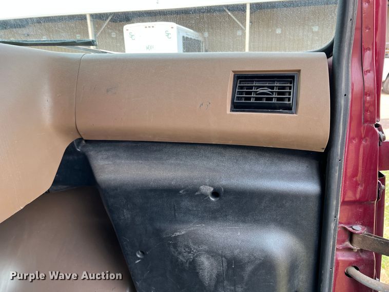 image for item DR1418 1993 Ford LTL9000  semi truck