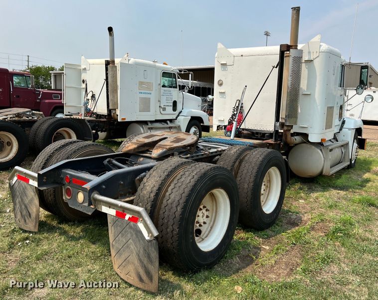 image for item DR1420 1995 Freightliner FLD120  semi truck