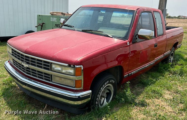 image for item DR1421 1993 Chevrolet C1500  Ext. Cab pickup truck
