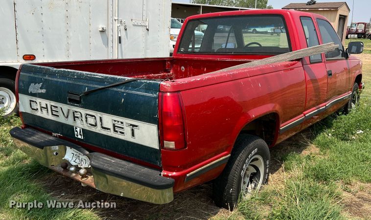image for item DR1421 1993 Chevrolet C1500  Ext. Cab pickup truck