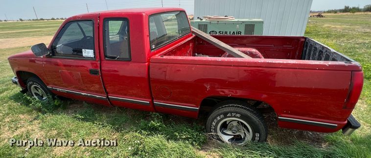 image for item DR1421 1993 Chevrolet C1500  Ext. Cab pickup truck