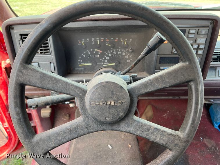 image for item DR1421 1993 Chevrolet C1500  Ext. Cab pickup truck