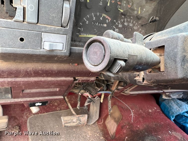 image for item DR1421 1993 Chevrolet C1500  Ext. Cab pickup truck