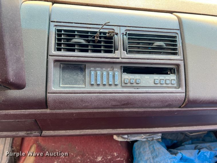 image for item DR1421 1993 Chevrolet C1500  Ext. Cab pickup truck