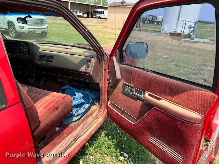 image for item DR1421 1993 Chevrolet C1500  Ext. Cab pickup truck