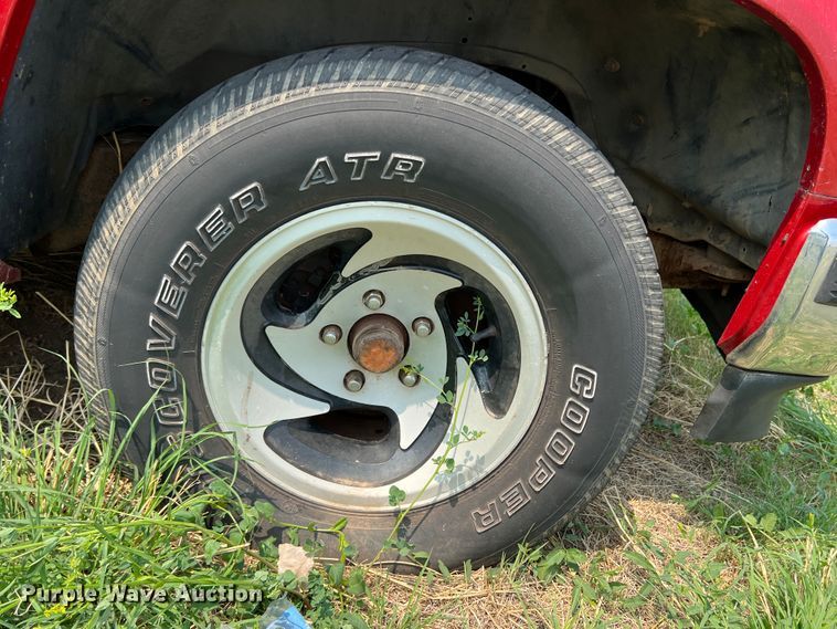 image for item DR1421 1993 Chevrolet C1500  Ext. Cab pickup truck