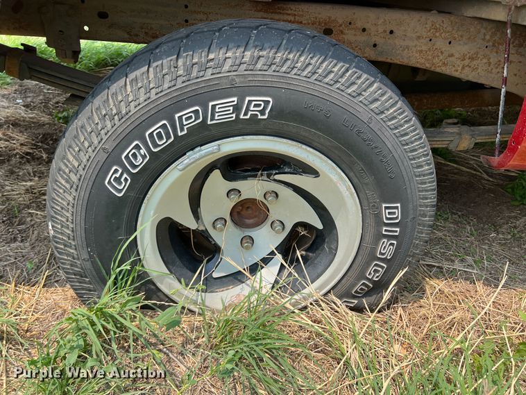 image for item DR1421 1993 Chevrolet C1500  Ext. Cab pickup truck