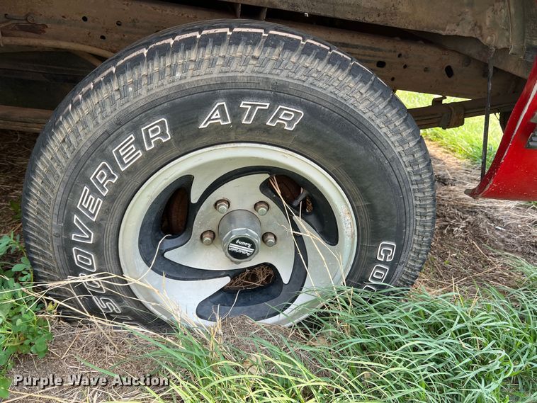 image for item DR1421 1993 Chevrolet C1500  Ext. Cab pickup truck