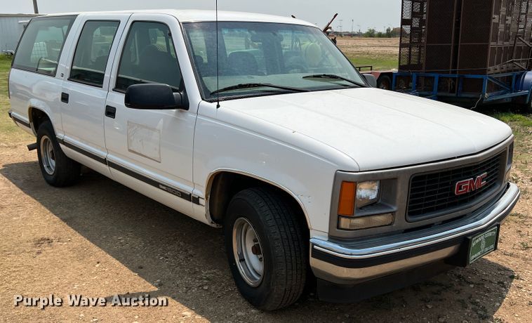 image for item DR1422 1999 GMC Suburban 1500