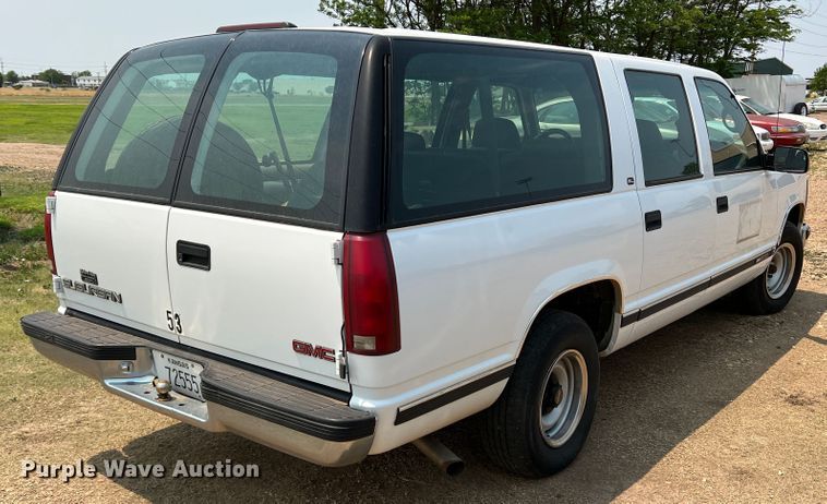 image for item DR1422 1999 GMC Suburban 1500