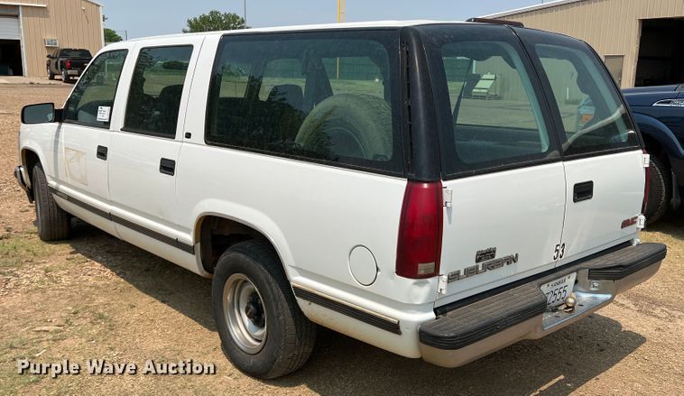 image for item DR1422 1999 GMC Suburban 1500