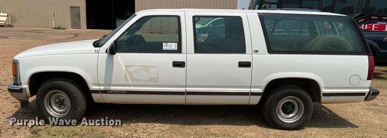 image for item DR1422 1999 GMC Suburban 1500