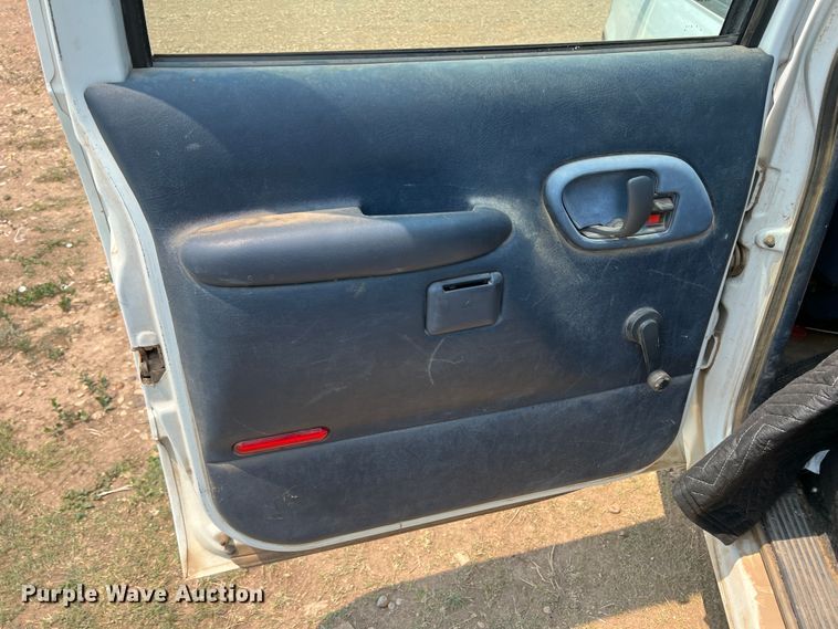 image for item DR1422 1999 GMC Suburban 1500