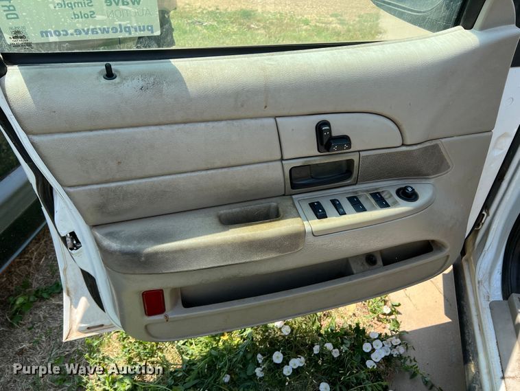 image for item DR1424 2010 Ford Crown Victoria Police Interceptor