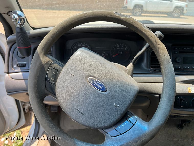 image for item DR1424 2010 Ford Crown Victoria Police Interceptor